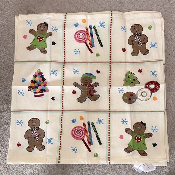 St. Nicholas Square Set of 7 Holiday Gingerbread Napkins! - Picture 4 of 8